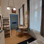 Barka In Downtown Buda Appartement