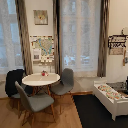 Barka In Downtown Buda Appartement