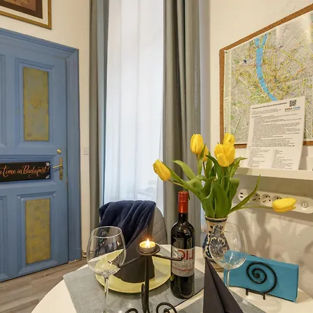 Barka In Downtown Buda Appartement Boedapest