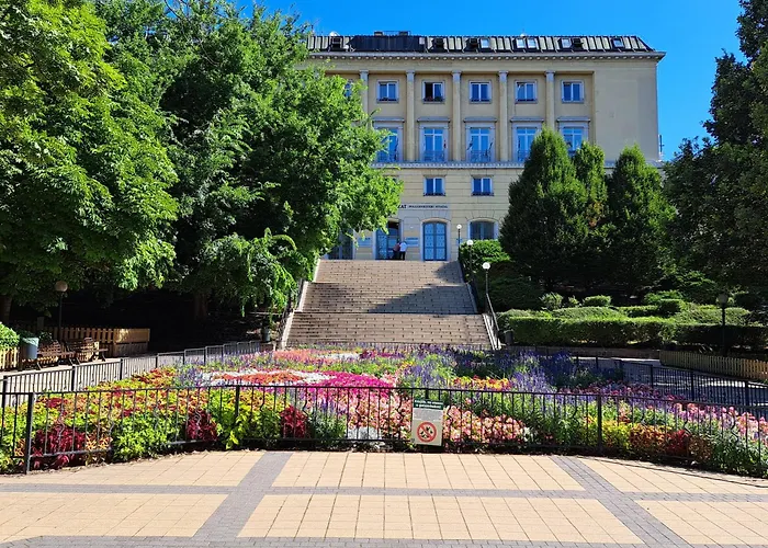 Barka In Downtown Buda Apartament *